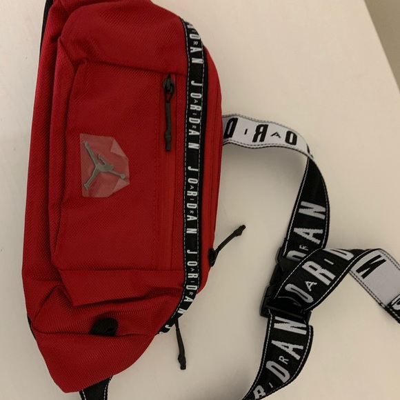 red jordan bag